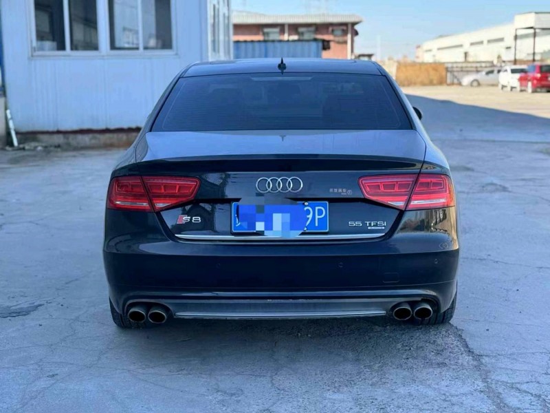 保定14年奥迪A8L8