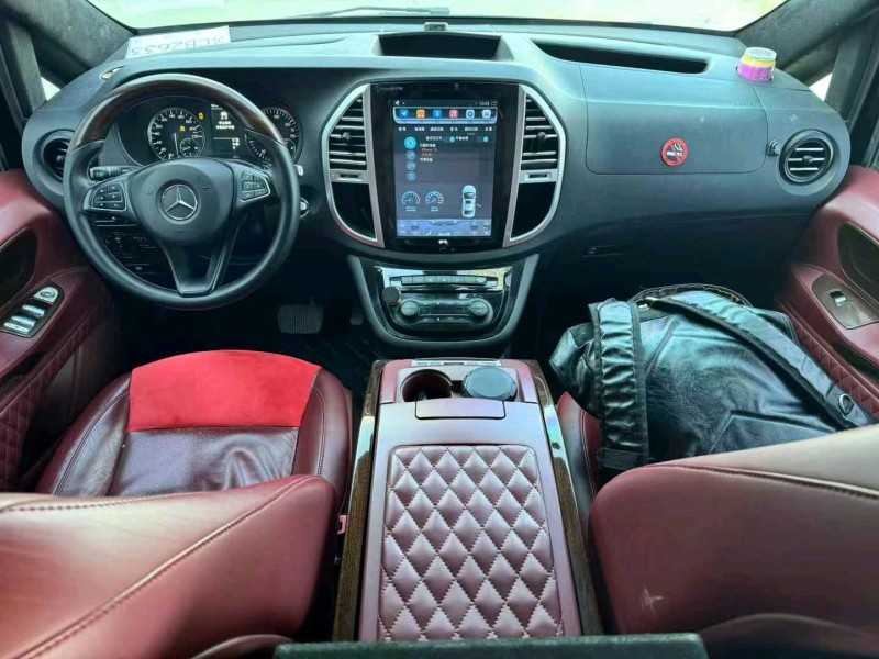 保定17年奔驰威霆5