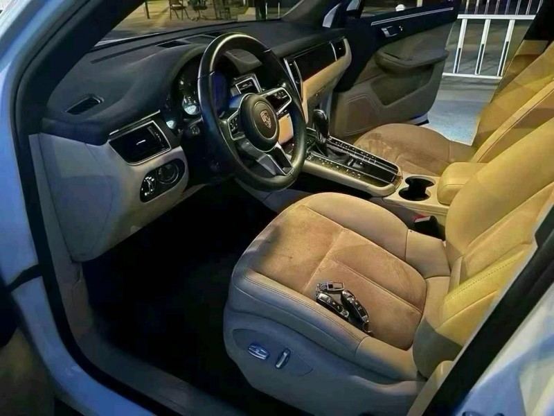 佛山17年保时捷Macan8
