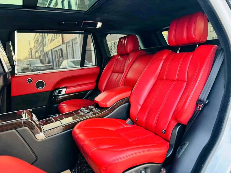 济宁18年路虎揽胜行政7