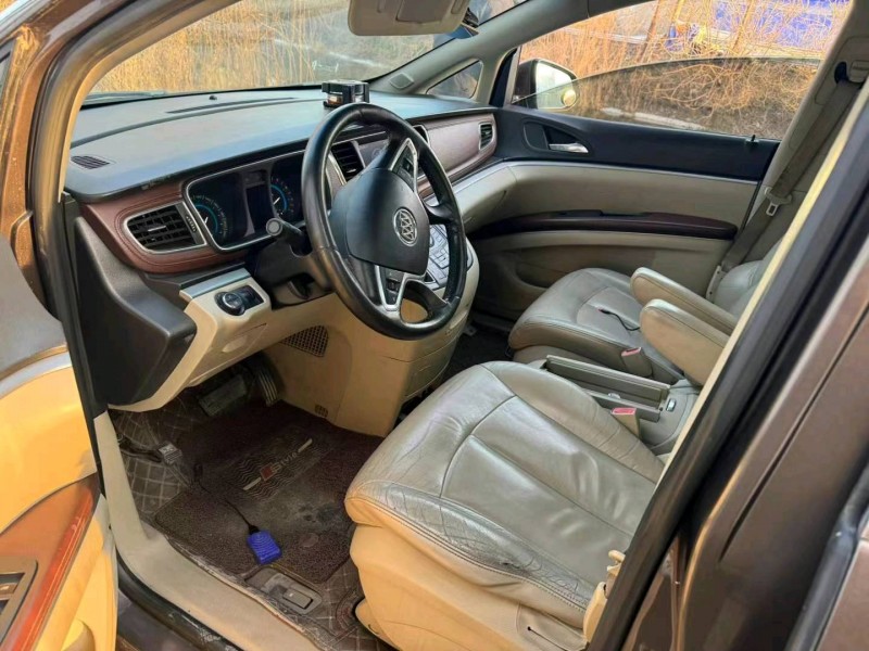 济宁15年别克GL83