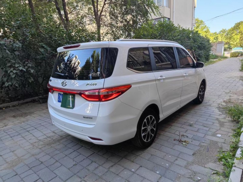 朝陽19年長安汽車歐尚3