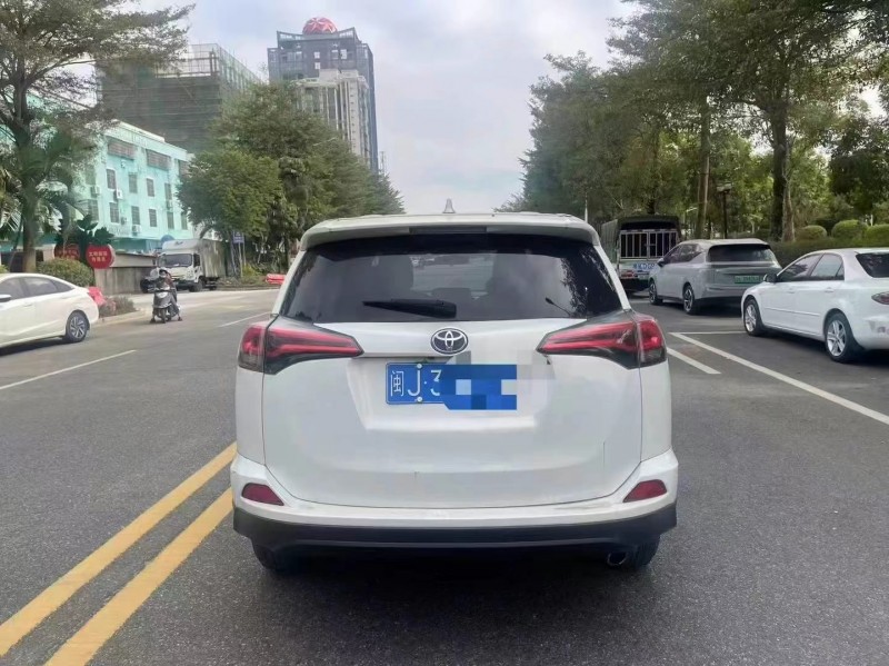 广州21年丰田RAV49