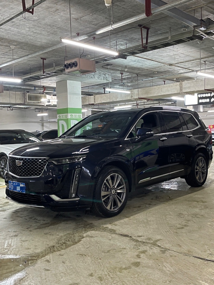 成都19年凱迪拉克XT63