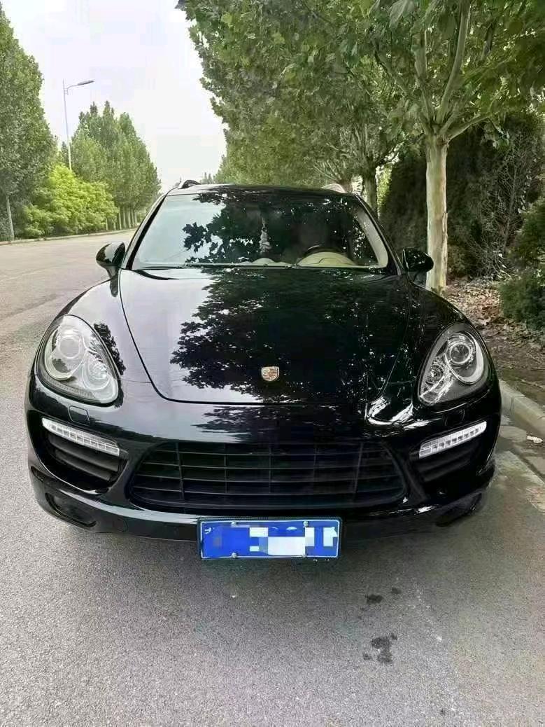 济宁13年保时捷卡宴1