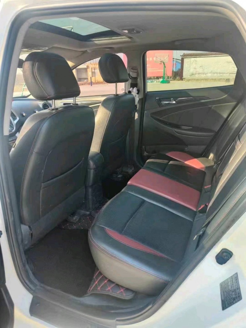 菏泽16年长安汽车逸动5