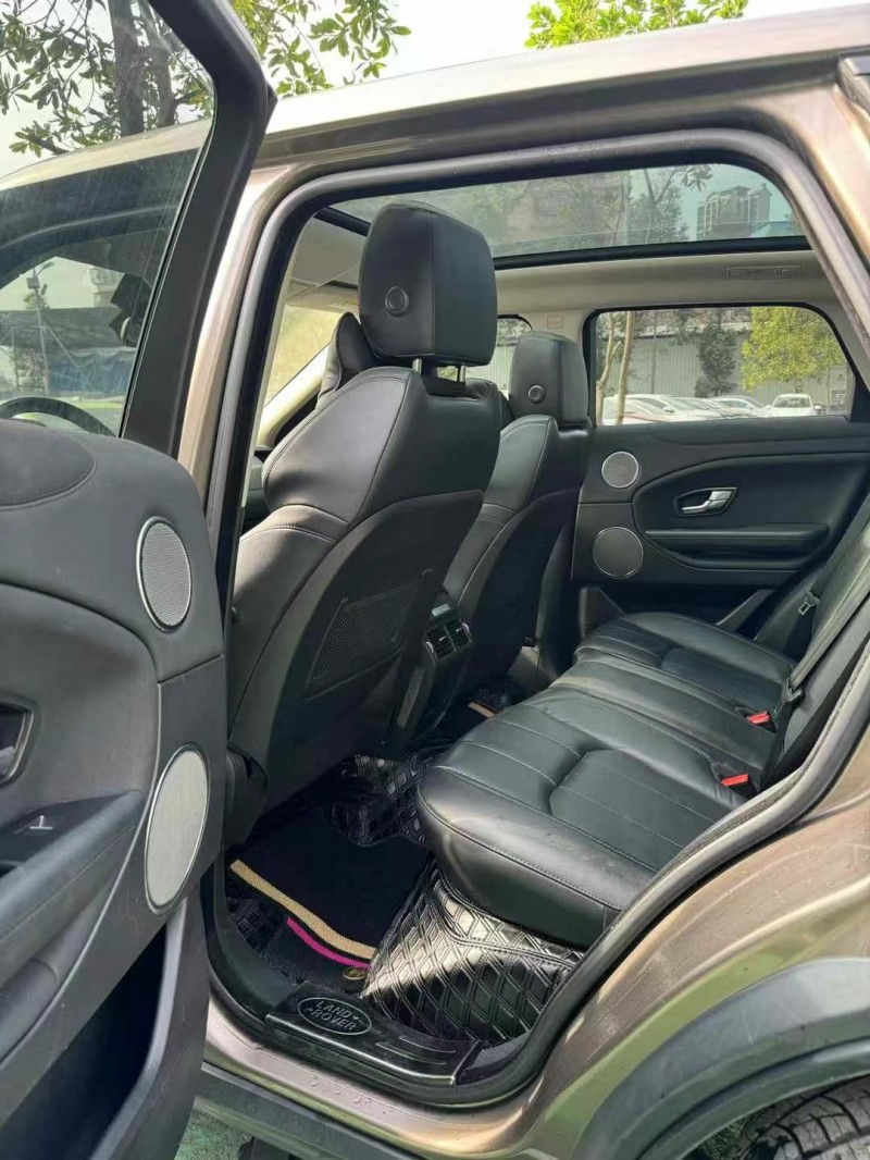 广州16年路虎极光9