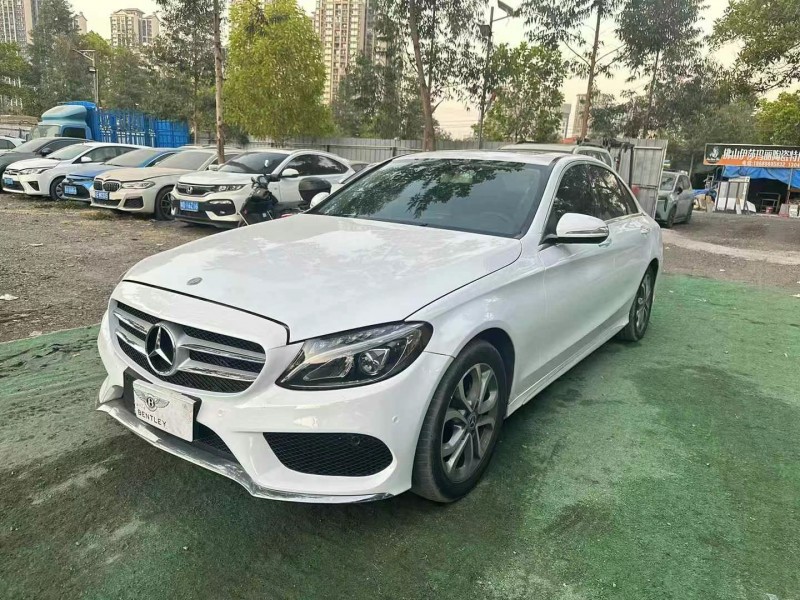 广州17年奔驰C2