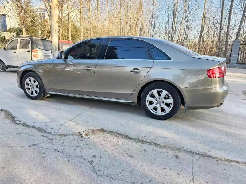 菏泽12年奥迪A4L7