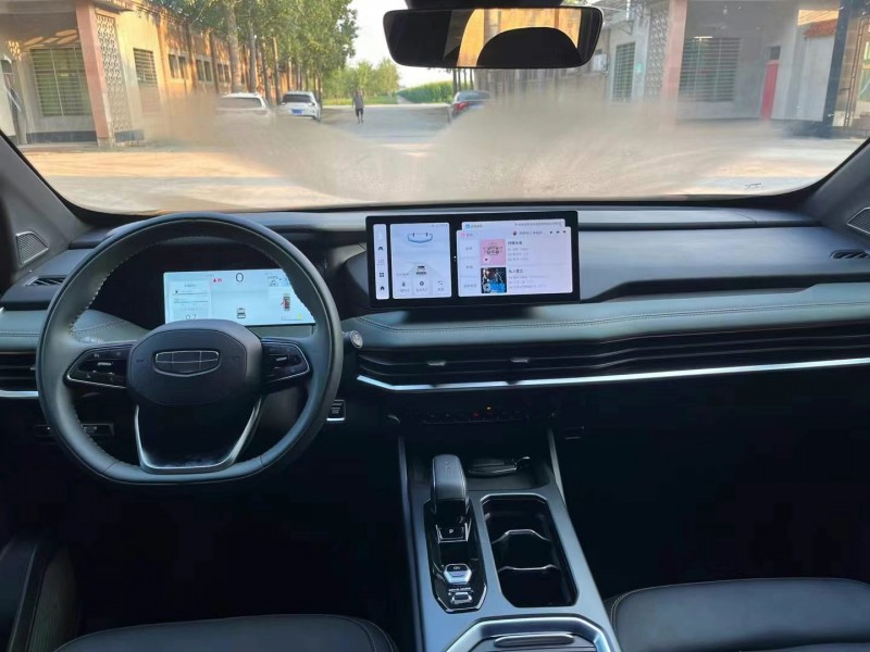 保定23年吉利豪越6