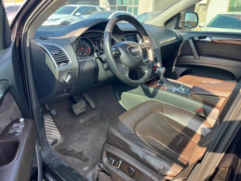 保定15年奥迪Q77