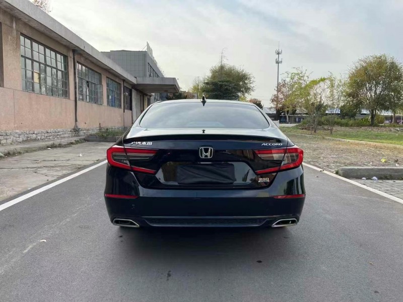 枣庄21年本田雅阁9