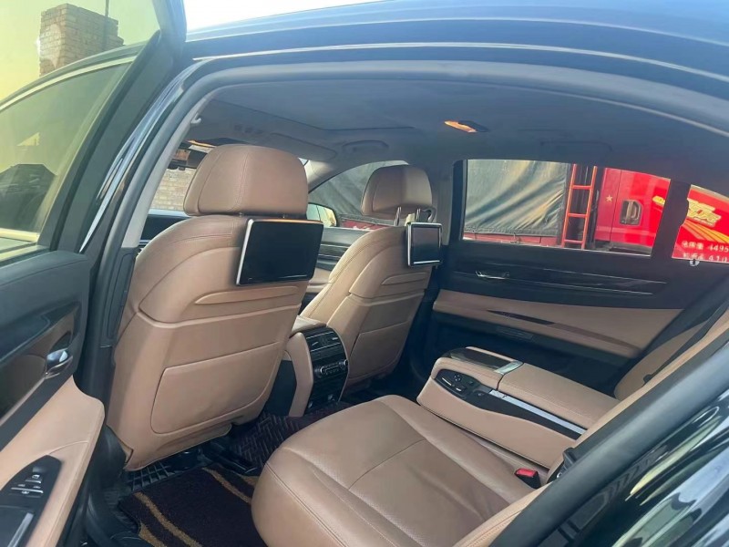 保定14年宝马7系6