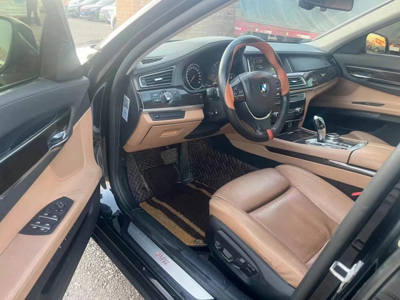 保定14年宝马7系7