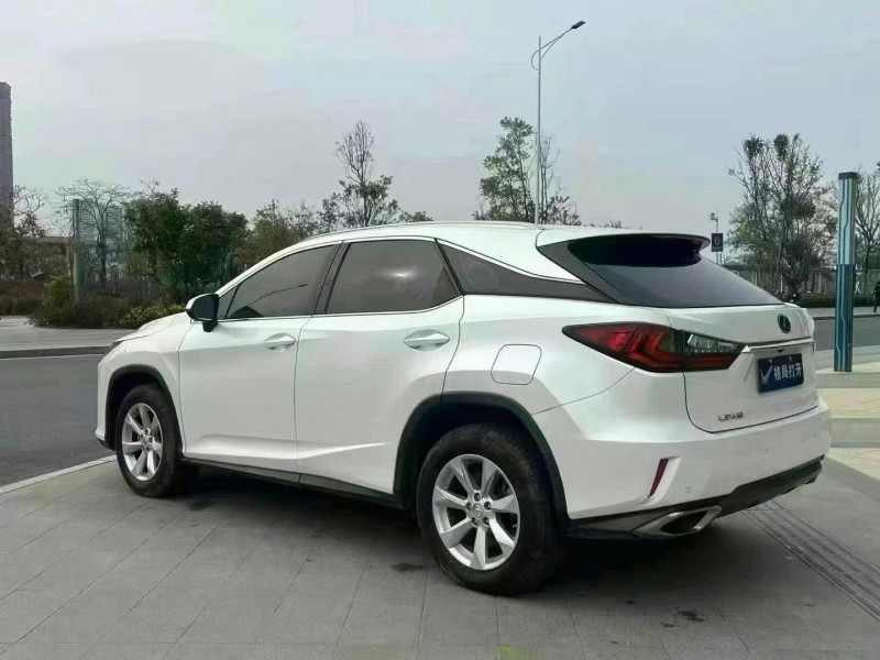 广州18年雷克萨斯RX7