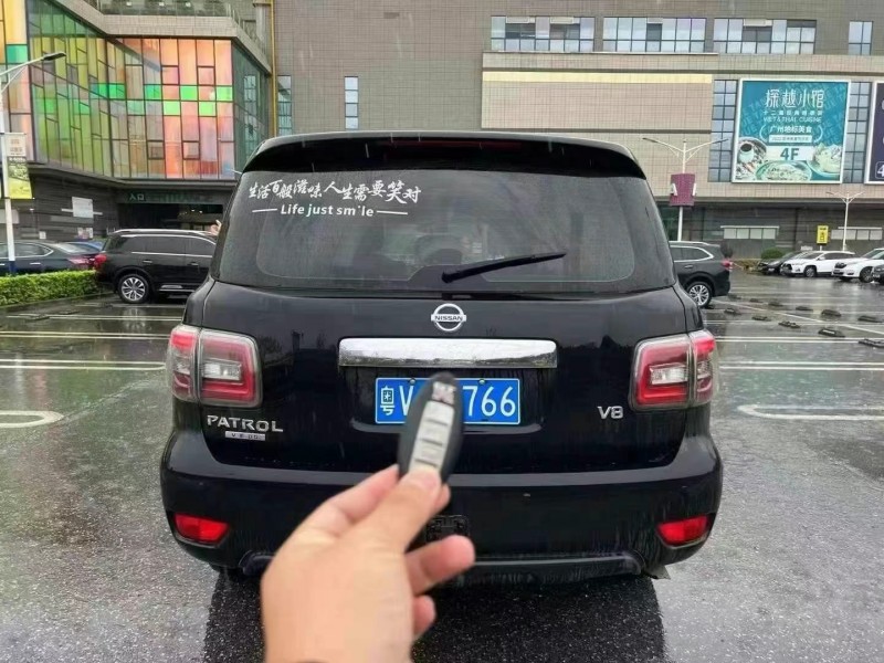 广州17年日产途乐9