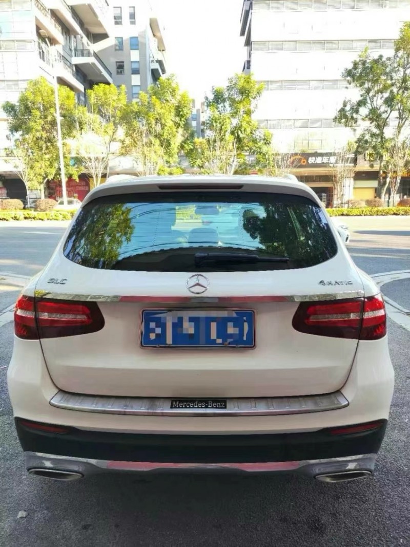 广州16年奔驰GLC9
