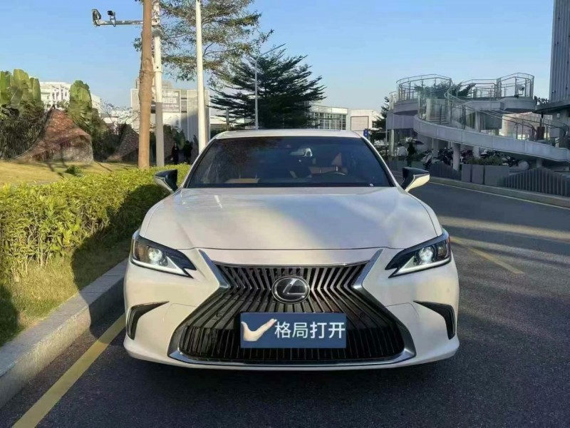 广州21年雷克萨斯ES1