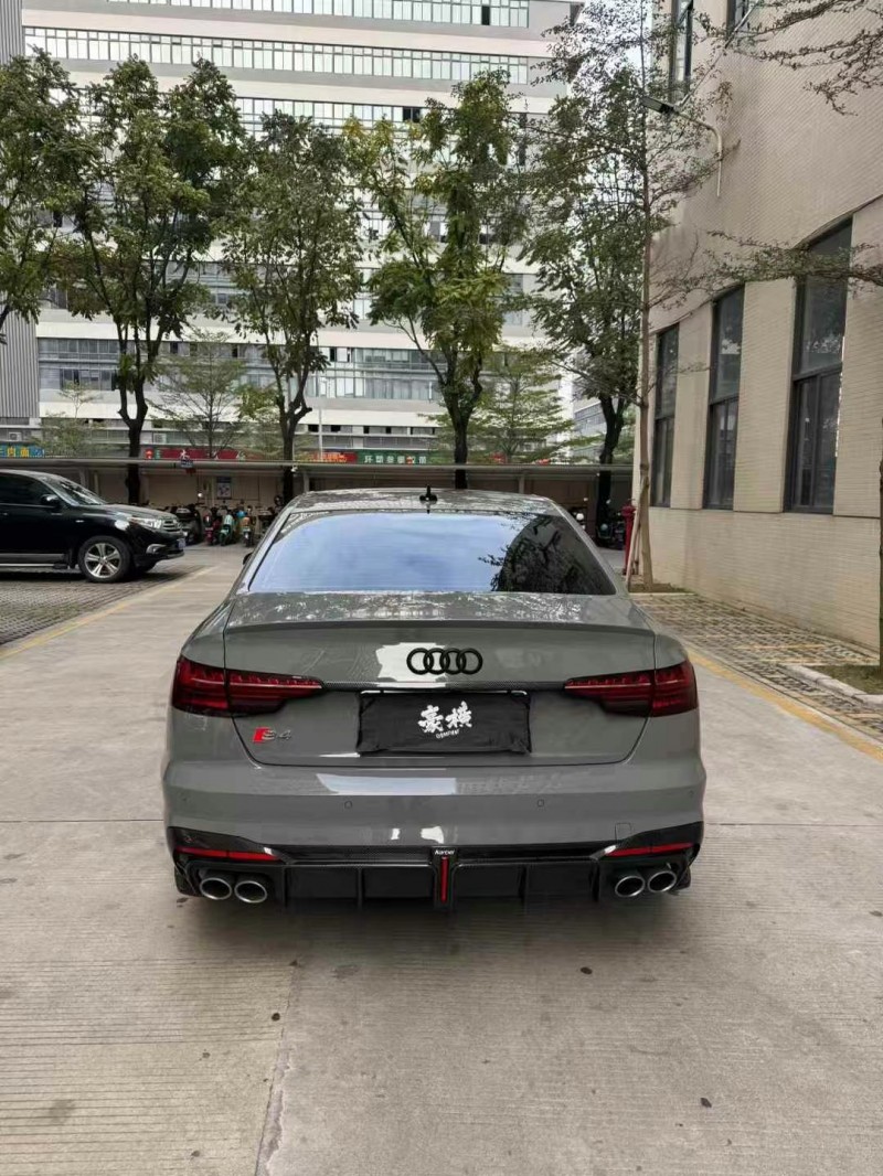 广州21年奥迪S65