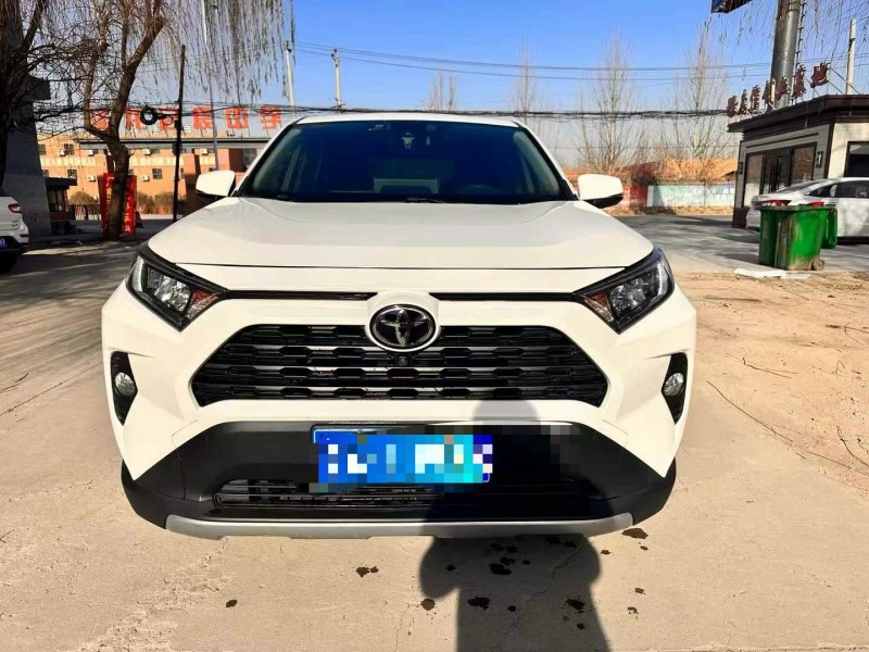 保定20年丰田RAV4荣放1