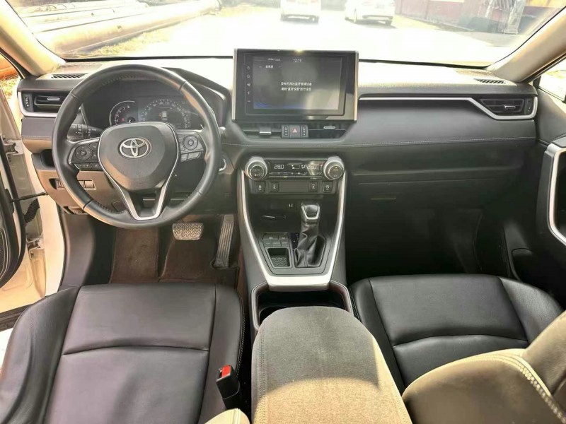 保定20年丰田RAV4荣放6