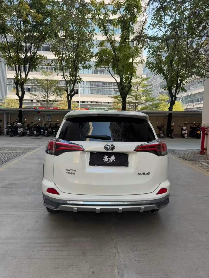 佛山18年丰田RAV45
