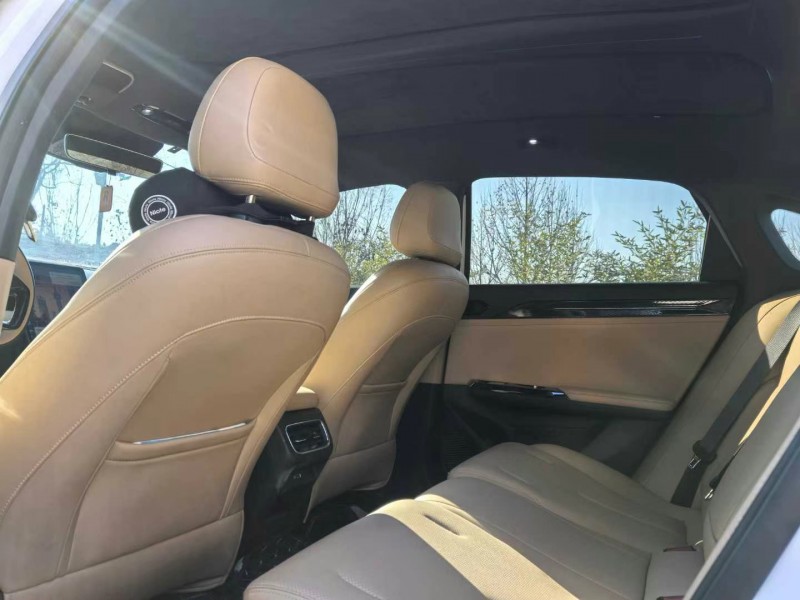 保定24年吉利银河5