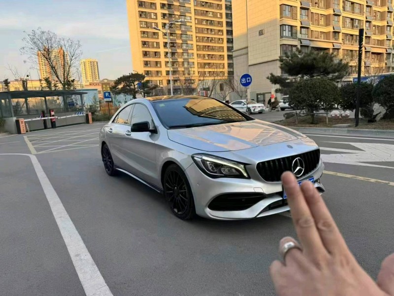枣庄17年奔驰CLA3