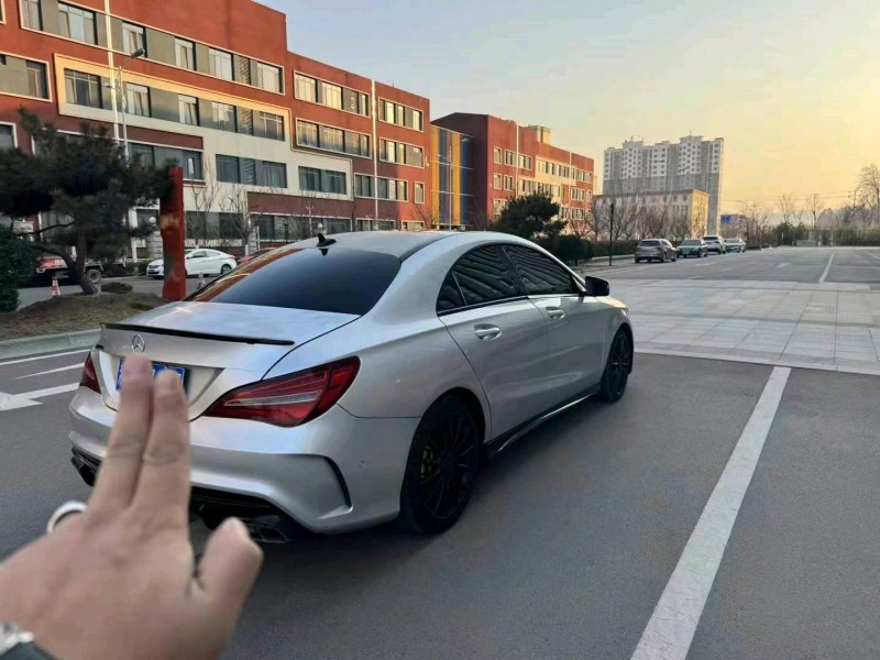 枣庄17年奔驰CLA6