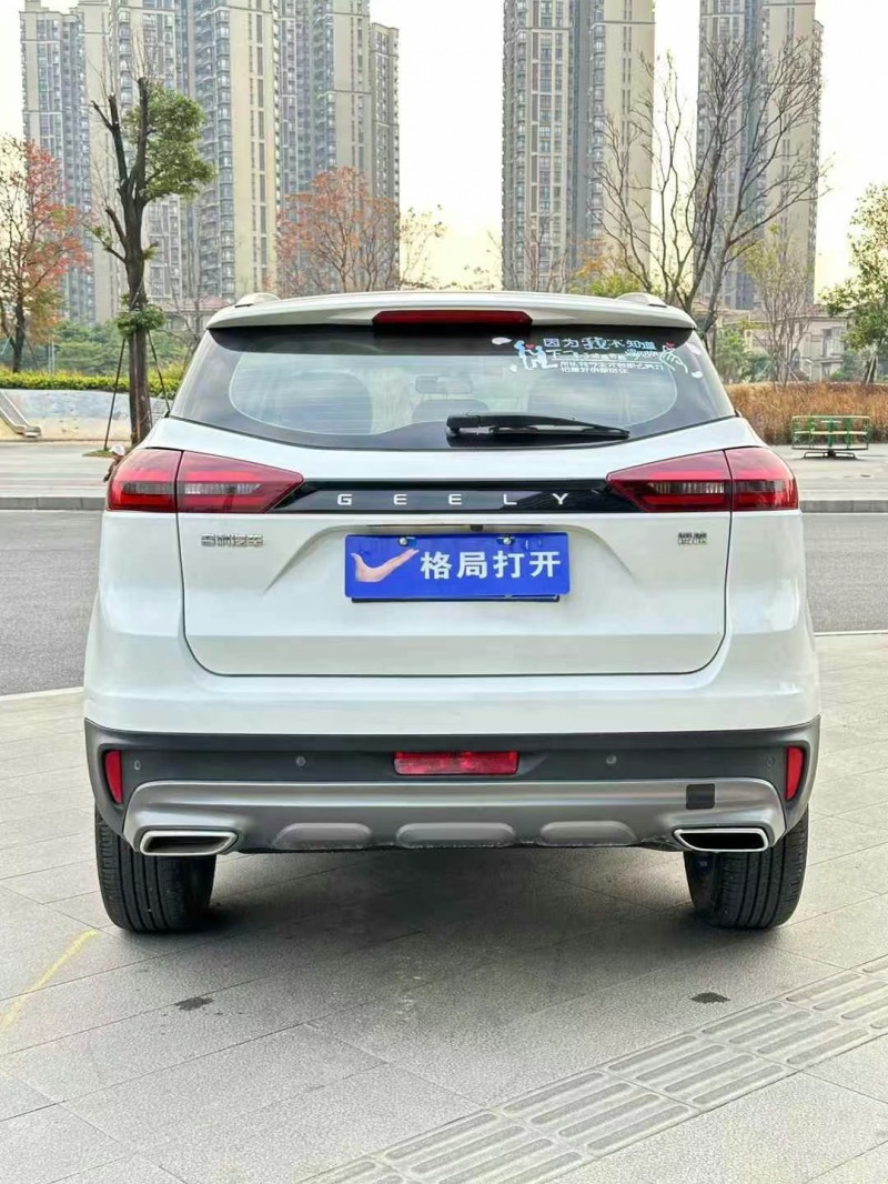 东莞23年吉利博越9