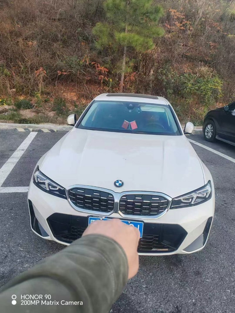 保定23年宝马3系1