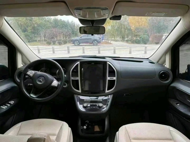 菏泽18年奔驰威霆3