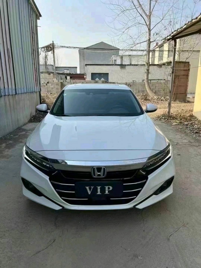 菏泽22年本田雅阁1