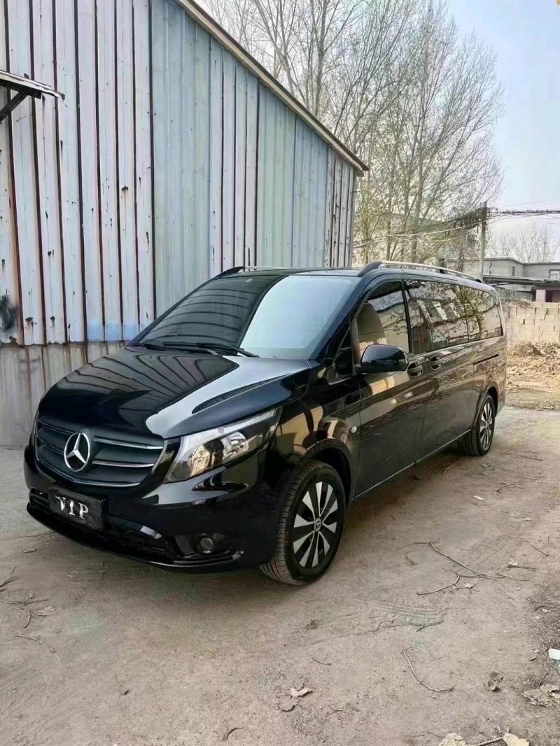 菏泽21年奔驰威霆2