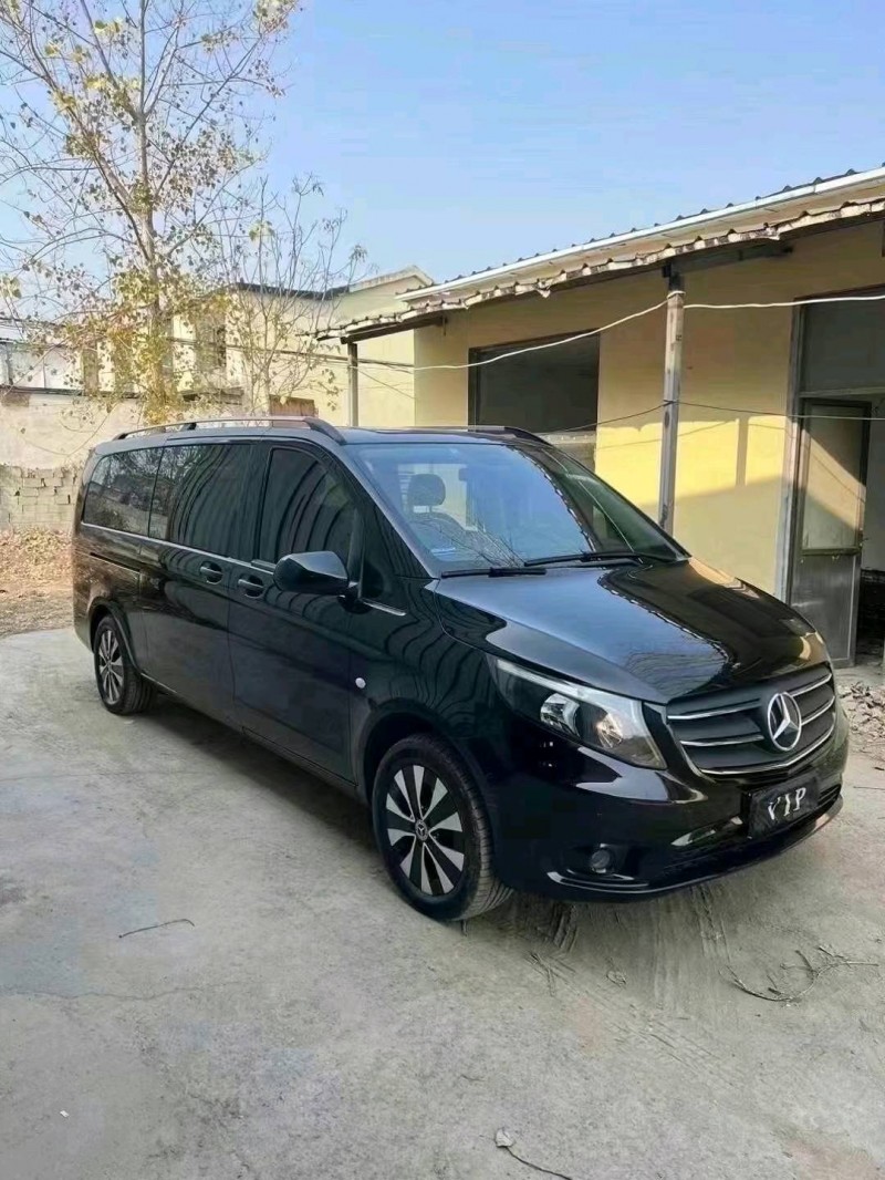 菏泽21年奔驰威霆3