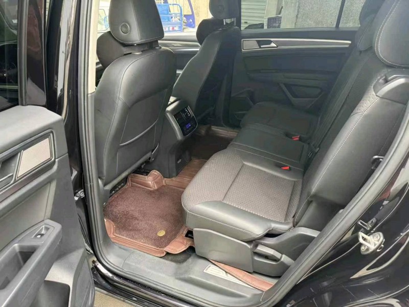 武汉20年大众途昂3