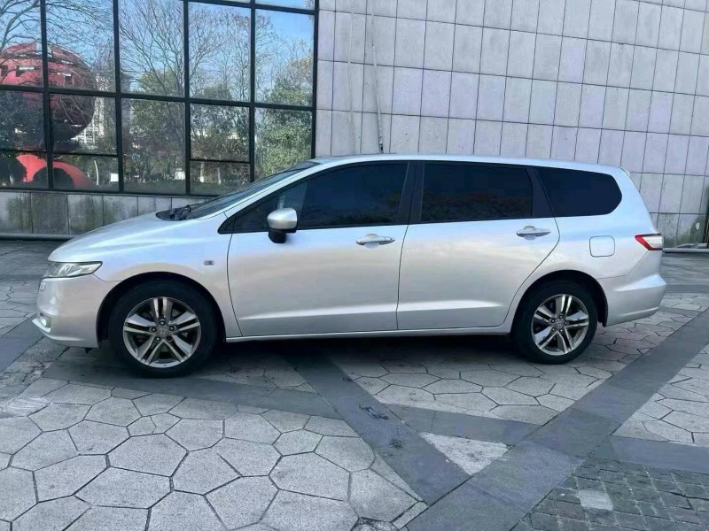 济宁10年本田奥德赛3