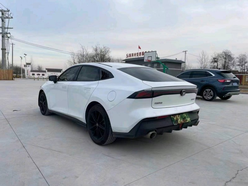 徐州22年长安汽车UNI8