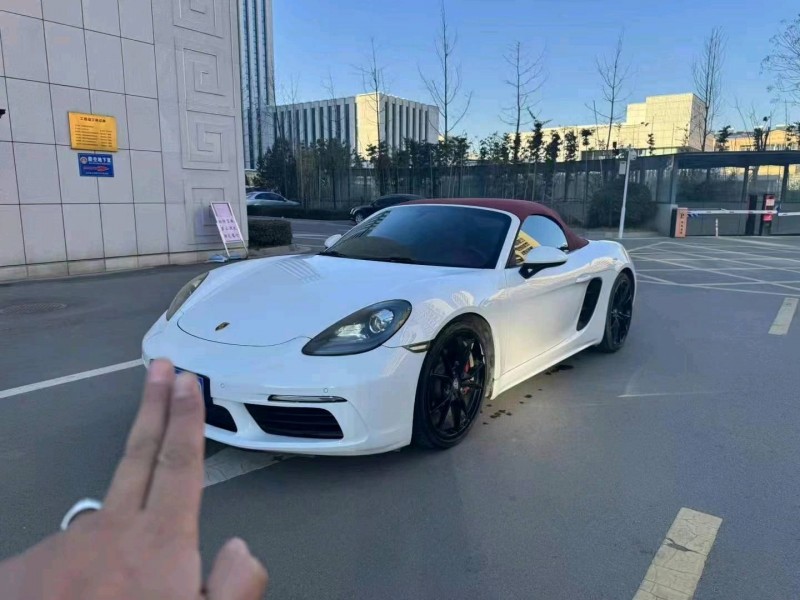 日照16年保时捷7182