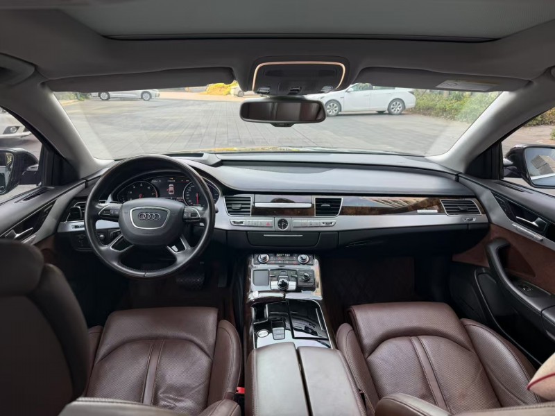 佛山18年奥迪A8L7