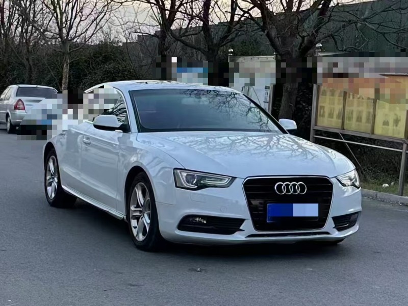 青岛13年奥迪A52