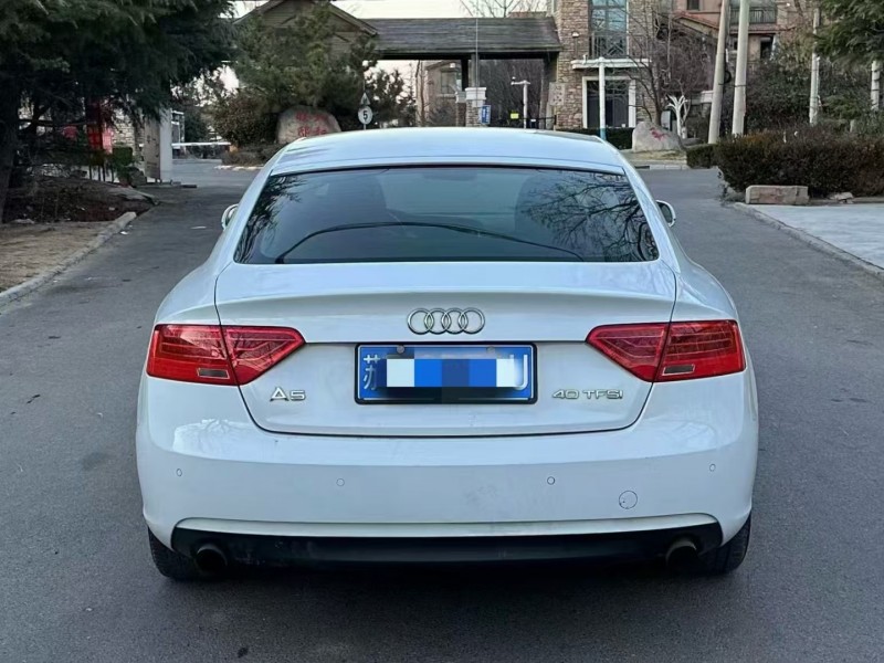 青岛13年奥迪A56