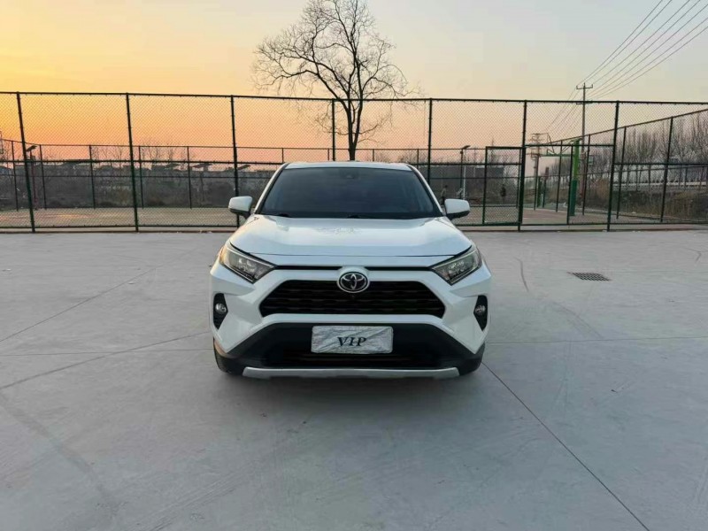 徐州21年丰田RAV4荣放1