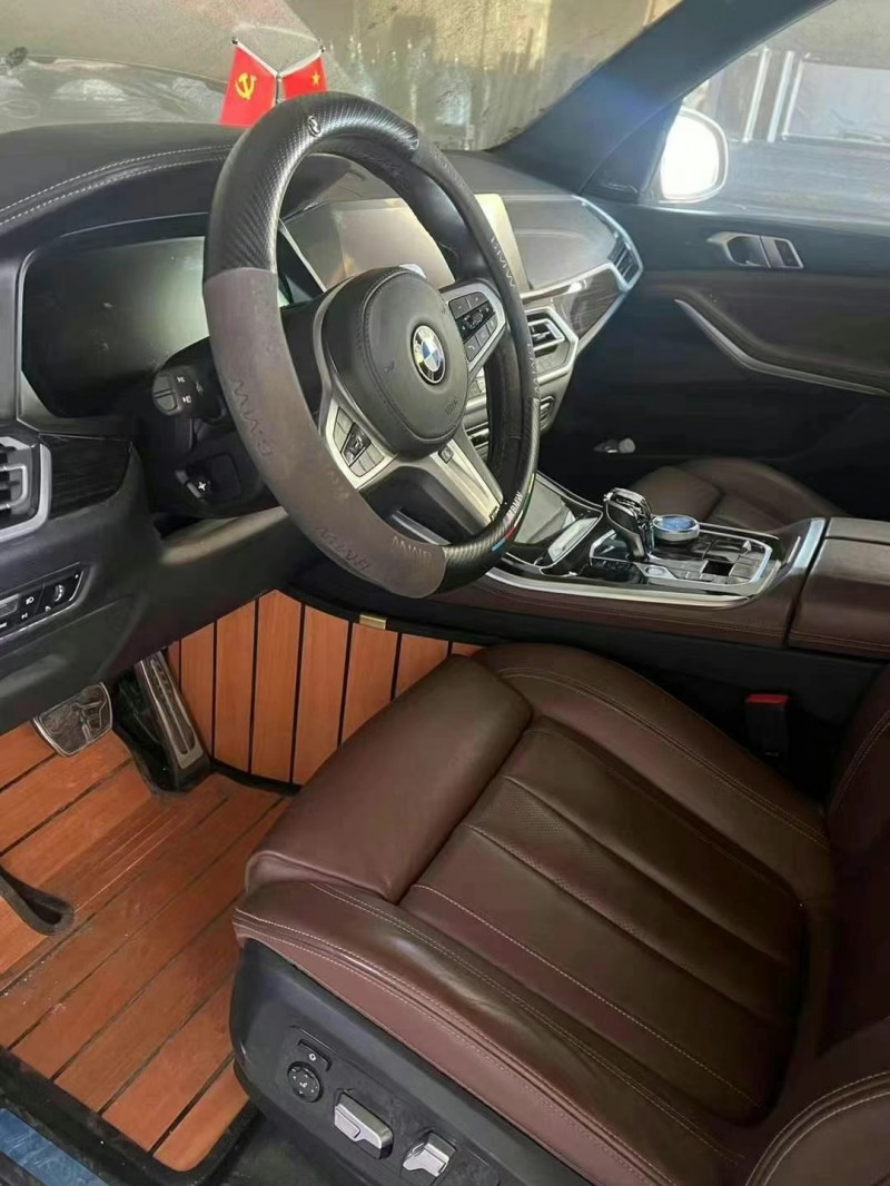 保定20年宝马X54