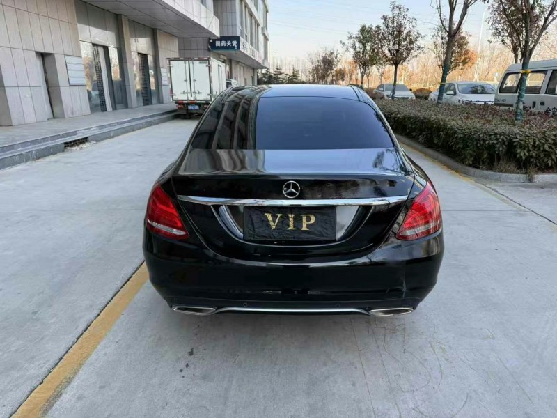 济宁16年奔驰C9