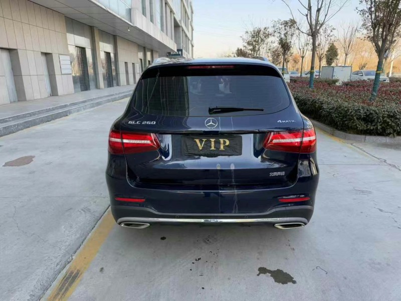 济宁17年奔驰GLC9