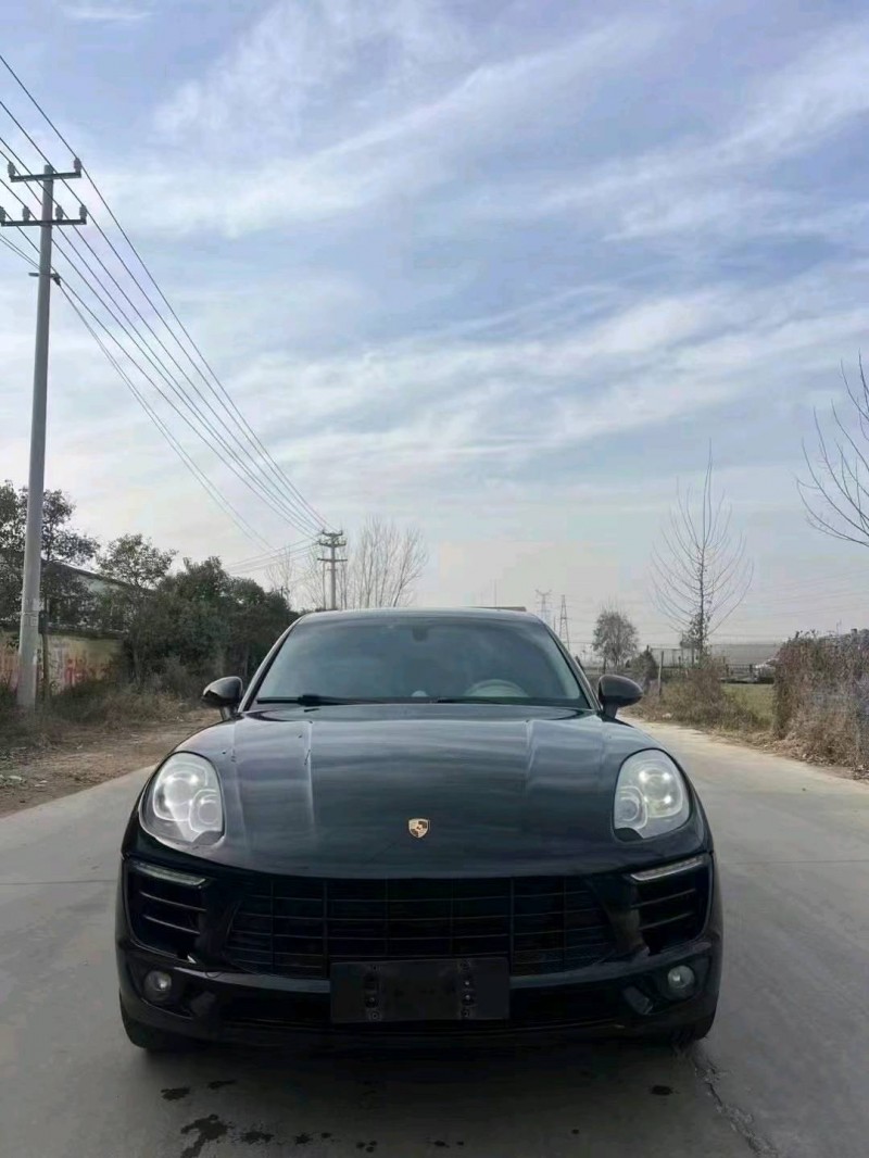 菏泽15年保时捷Macan1