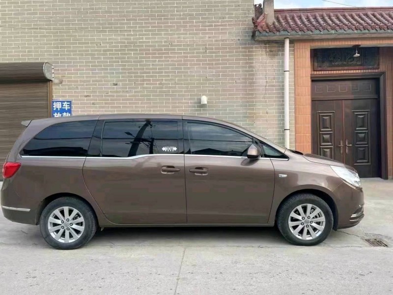 菏泽19年别克GL84