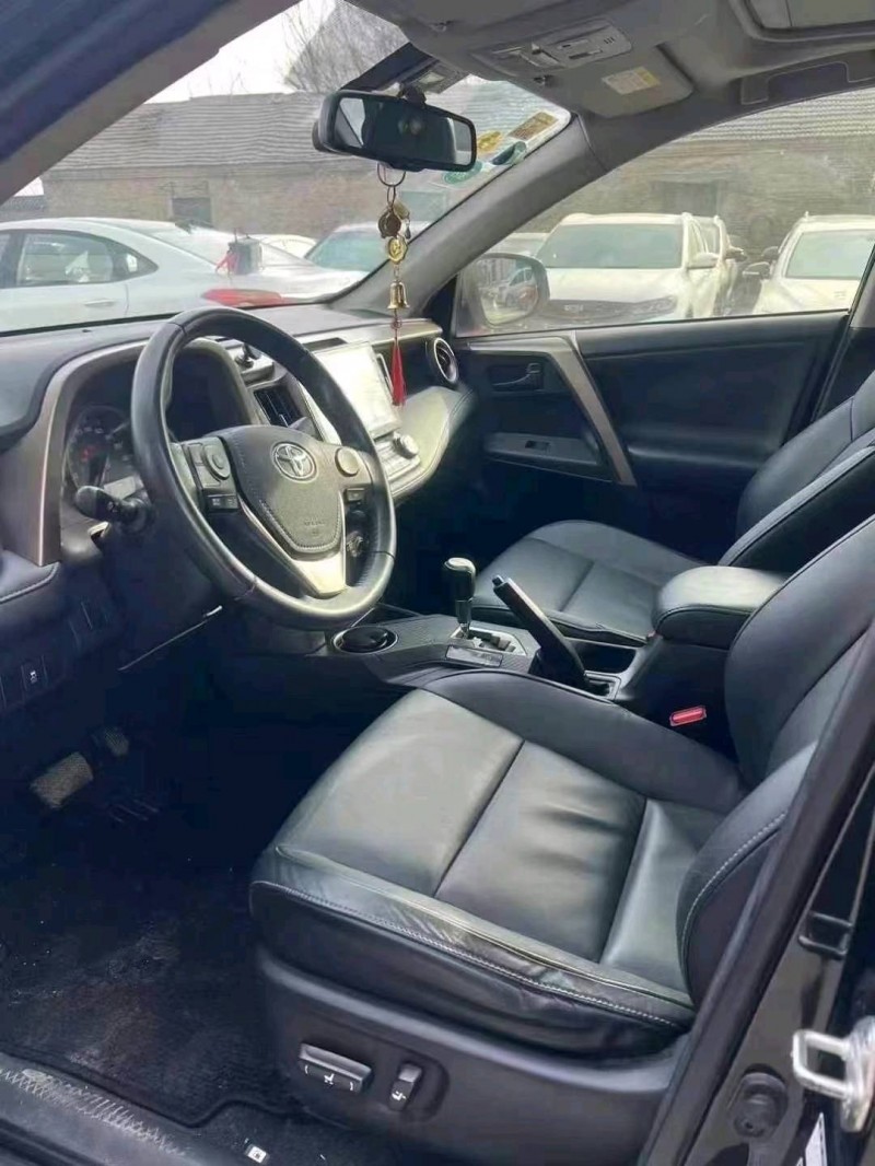 菏泽14年丰田RAV4荣放7