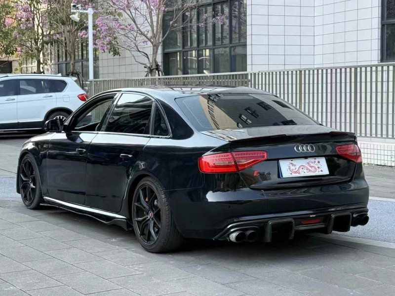 佛山13年奥迪A4L7